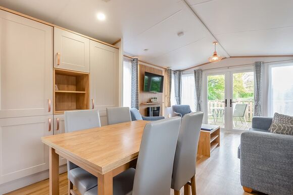 Comfort Holiday Home 4 (Pet) - Edgeley Holiday Park, Albury, Guildford