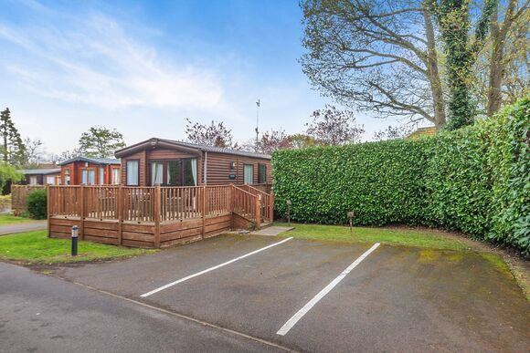 Comfort Lodge 6 (Pet) - Edgeley Holiday Park, Albury, Guildford