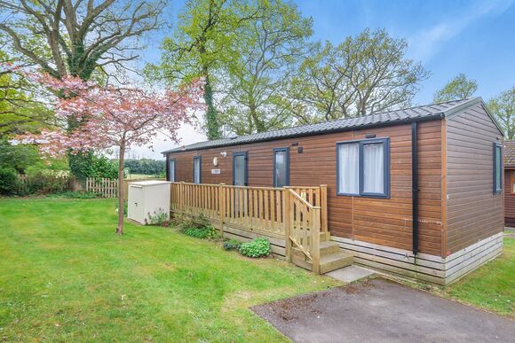Comfort Plus Caravan 4 (Pet) - Edgeley Holiday Park, Albury, Guildford