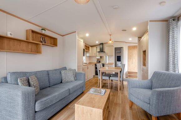 Comfort Plus Caravan 4 - Edgeley Holiday Park, Albury, Guildford