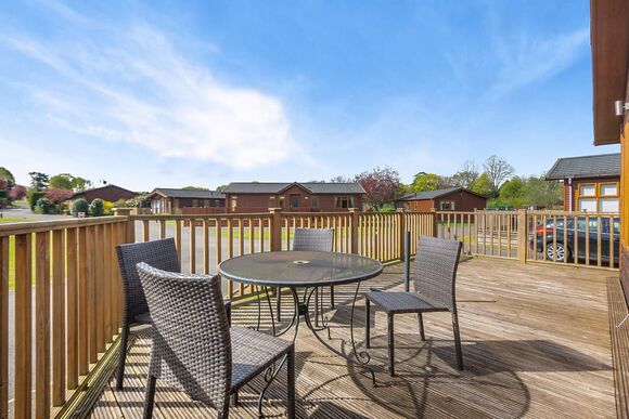 Comfort Lodge 4 - Edgeley Holiday Park, Albury, Guildford