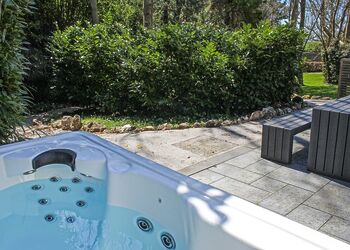 Drift - The Emerald, Carnon Downs