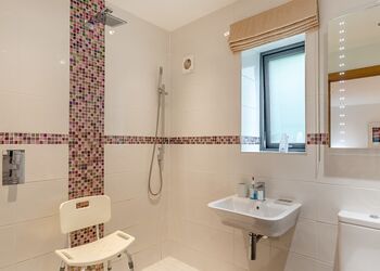 Drift - The Emerald, Carnon Downs