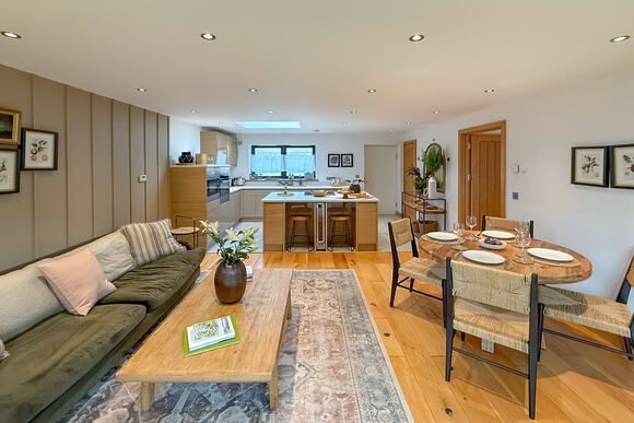 Fern - The Emerald, Carnon Downs