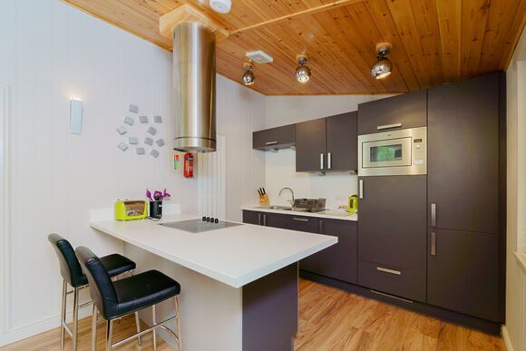 Please note, images are for representational purposes only, individual makes and models may vary