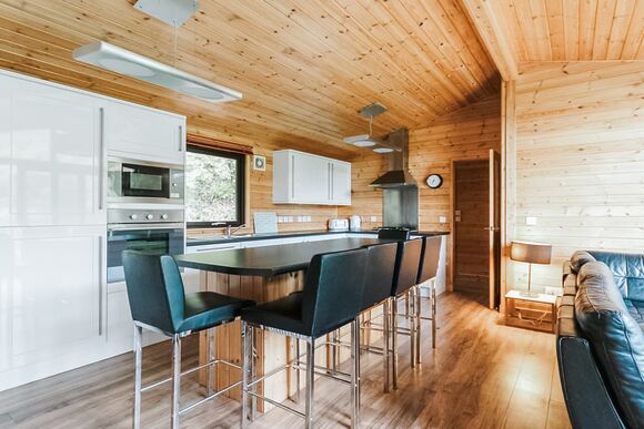 Please note, images are for representational purposes only, individual makes and models may vary 