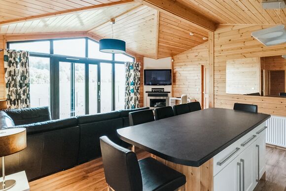 Please note, images are for representational purposes only, individual makes and models may vary 