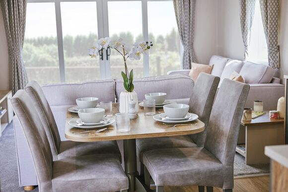 Premium Bluebell Caravan Decking (Sleeps 6, Pet) - Erigmore Holiday Park, Birnam by Dunkeld