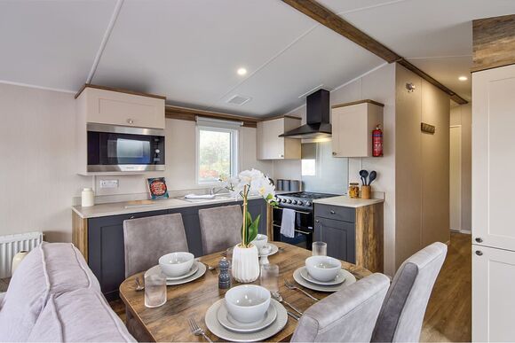 Premium Bluebell Caravan Decking (Sleeps 6, Pet) - Erigmore Holiday Park, Birnam by Dunkeld