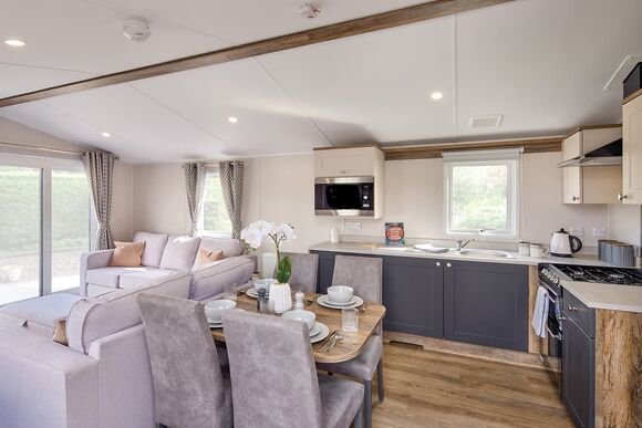 Premium Bluebell Caravan Decking (Sleeps 6, Pet) - Erigmore Holiday Park, Birnam by Dunkeld