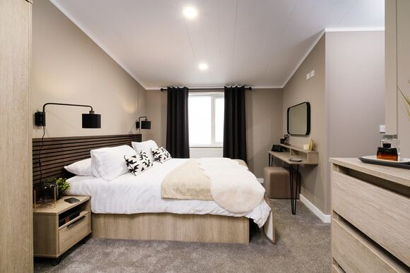 Boutique Lodge 2 - Erigmore Holiday Park, Birnam by Dunkeld