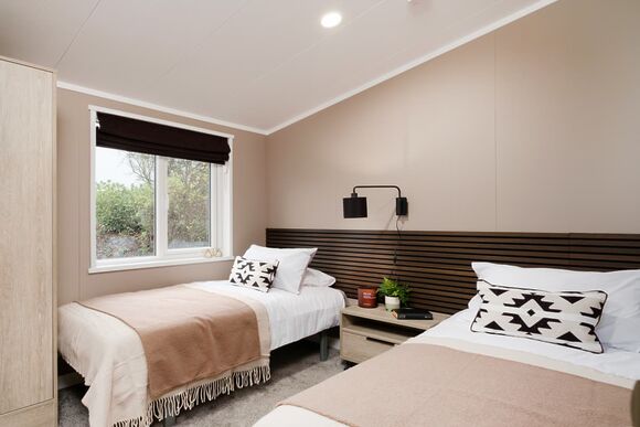 Boutique Lodge 2 - Erigmore Holiday Park, Birnam by Dunkeld