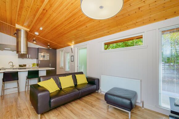 Boutique Spa Lodge 1 (Pets Welcome) - Erigmore Holiday Park, Birnam by Dunkeld