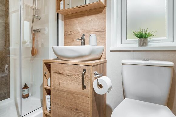 Premium Bluebell Caravan with Decking (Sleeps 6) - Erigmore Holiday Park, Birnam by Dunkeld