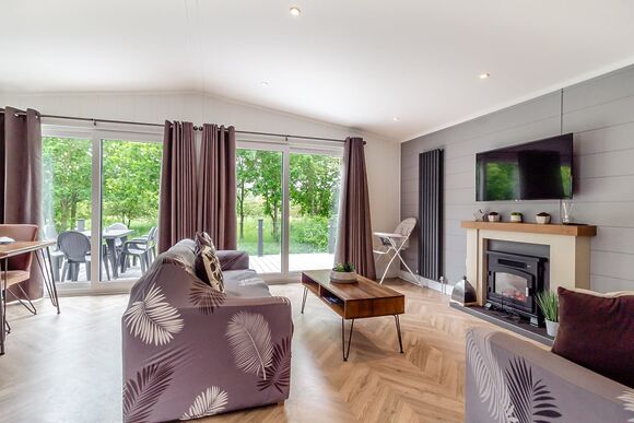 Coggeshall Lodge Pet - The Essex Country Club, Earls Colne, Colchester