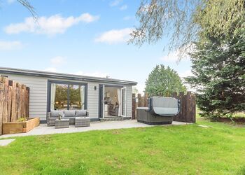 The Willows - Faringdon Grange, Faringdon