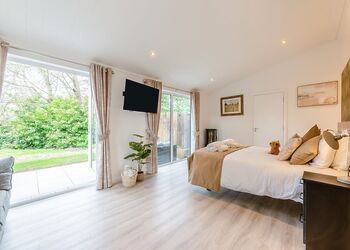 The Willows - Faringdon Grange, Faringdon