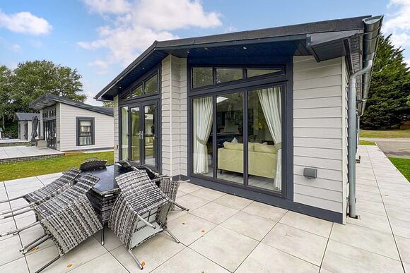 Bluebell Lodge - Faringdon Grange, Faringdon