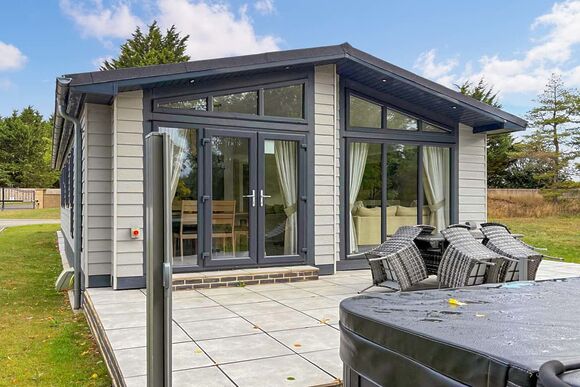 Bluebell Lodge - Faringdon Grange, Faringdon