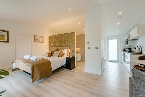 The Willows - Faringdon Grange, Faringdon