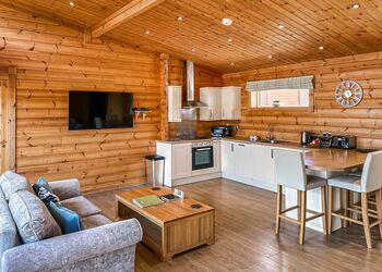 Hampshire Garden - Fairview Lodges, Withernsea