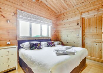 Saddleback 11 - Fairview Lodges, Withernsea