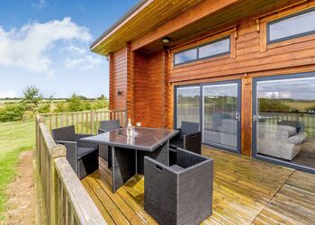 Landrace - Fairview Lodges, Withernsea