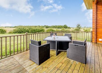 Landrace - Fairview Lodges, Withernsea