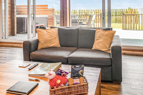 Tamworth (Pet) A - Fairview Lodges, Withernsea