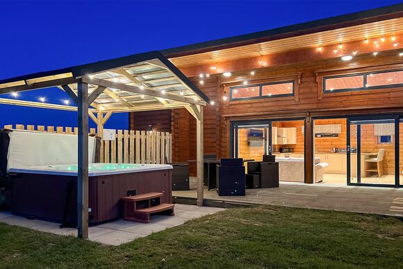 Hampshire Garden - Fairview Lodges, Withernsea