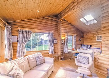 The Lookout - Faweather Grange Lodges, Ilkley Moor