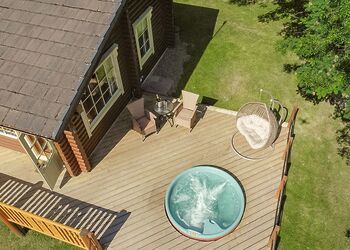 Solitude - Faweather Grange Lodges, Ilkley Moor