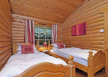 Montana - Faweather Grange Lodges, Ilkley Moor