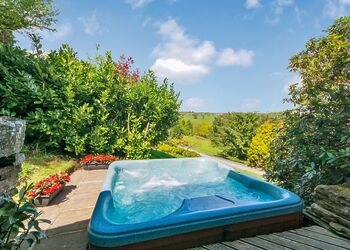 Tamarisk - Faweather Grange Lodges, Ilkley Moor