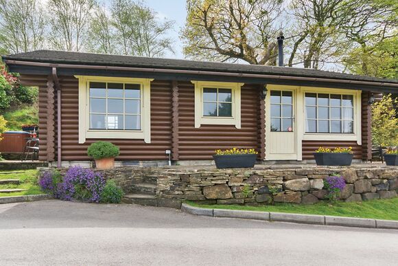 Montana - Faweather Grange Lodges, Ilkley Moor