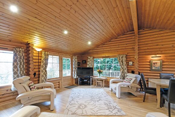 The Hideaway - Faweather Grange Lodges, Ilkley Moor