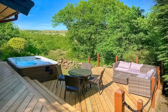 The Hideaway - Faweather Grange Lodges, Ilkley Moor
