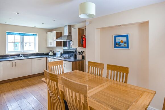 5 Berth Comfort Cottage Pet Friendly - The Bay Filey Holiday Village, Filey