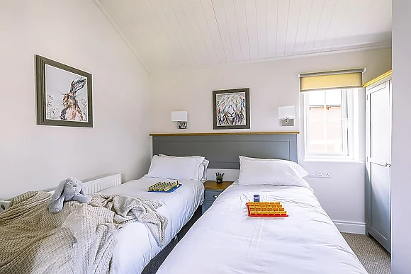 4 Berth Meadow Lakeside Lodge Pet Friendly 