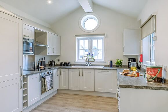 4 Berth Indulgent Grande Meadow Lodge - The Bay Filey Holiday Village, Filey