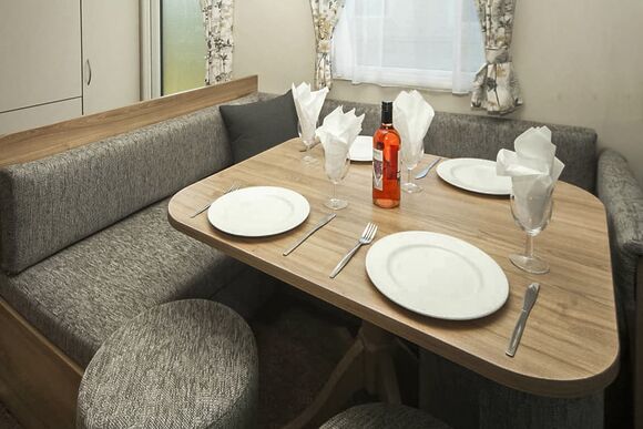 Gold  3 Caravan - Felixstowe Beach, Felixstowe