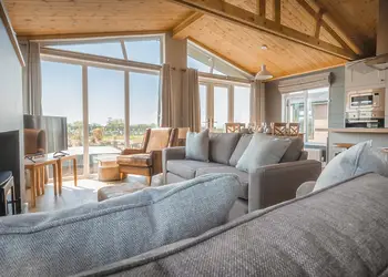 Fairground Lodge Sleeps 6 