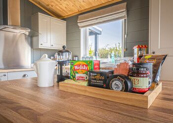 Fairground Lodge (Sleeps 6) - Folly Farm Holiday Park, Kilgetty