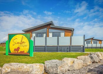 Simba Lodge - Folly Farm Holiday Park, Kilgetty