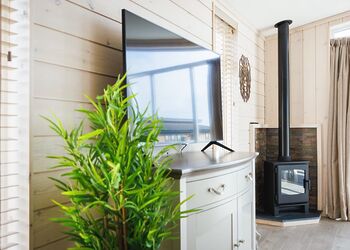 Simba Lodge - Folly Farm Holiday Park, Kilgetty