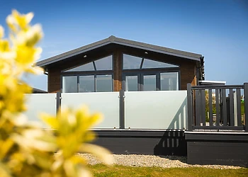 Fairground Lodge (Sleeps 6) Pet 