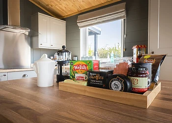 Fairground Lodge (Sleeps 6) Pet 