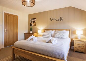 Folly View - Folly Farm Holiday Park, Kilgetty