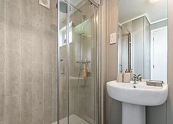 Balwen Lodge - Folly Farm Holiday Park, Kilgetty