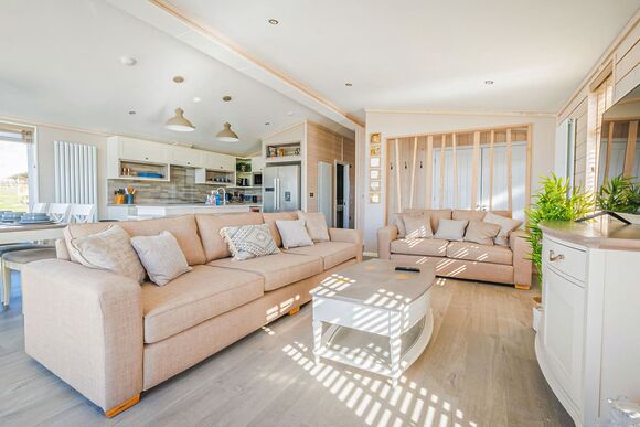 Simba Lodge - Folly Farm Holiday Park, Kilgetty